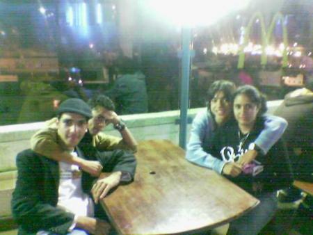 c moi avec les amis mou3ad hamza et amel